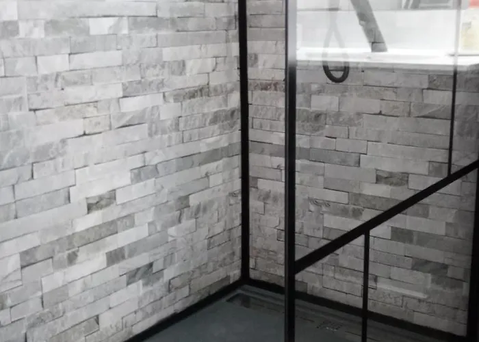 Joli T2 Tres Bien Situe, Parking Couvert Διαμέρισμα