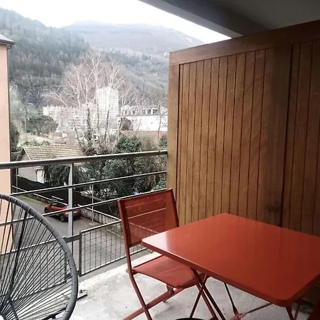 Apartament Joli T2 Tres Bien Situe, Parking Couvert *