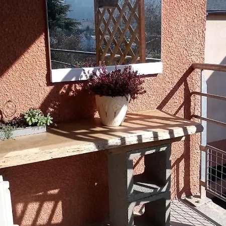 Joli T2 Tres Bien Situe, Parking Couvert 卢德